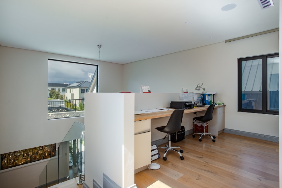 4 Bedroom Property for Sale in Val De Vie Estate Western Cape